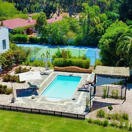 Vine Guesthouse Стеленбош Екстериор снимка